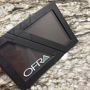 Never used Ofra magnetic makeup palette